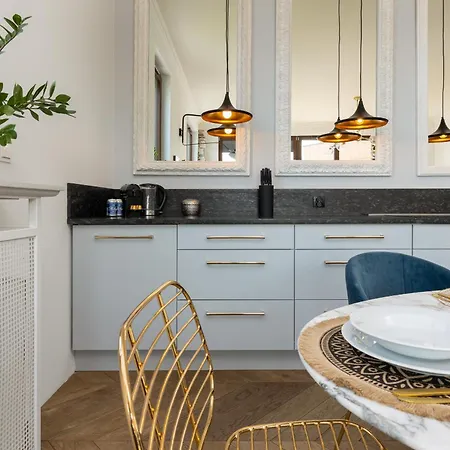 Apartament Royal Garden In Wilanow By Renters Prestige Warszawa